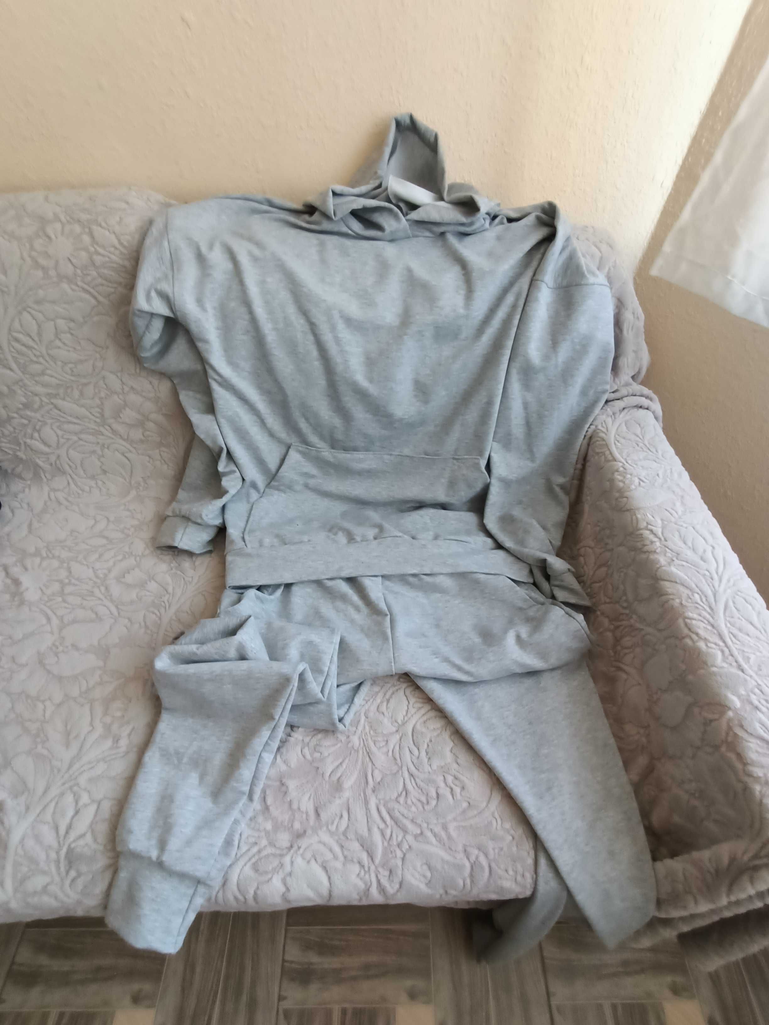 Спортивный костюм брендовый