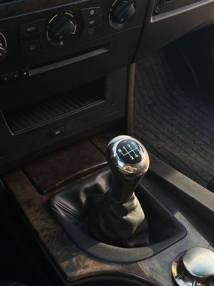 Продам BMW 5-series E60 3.0 дизель