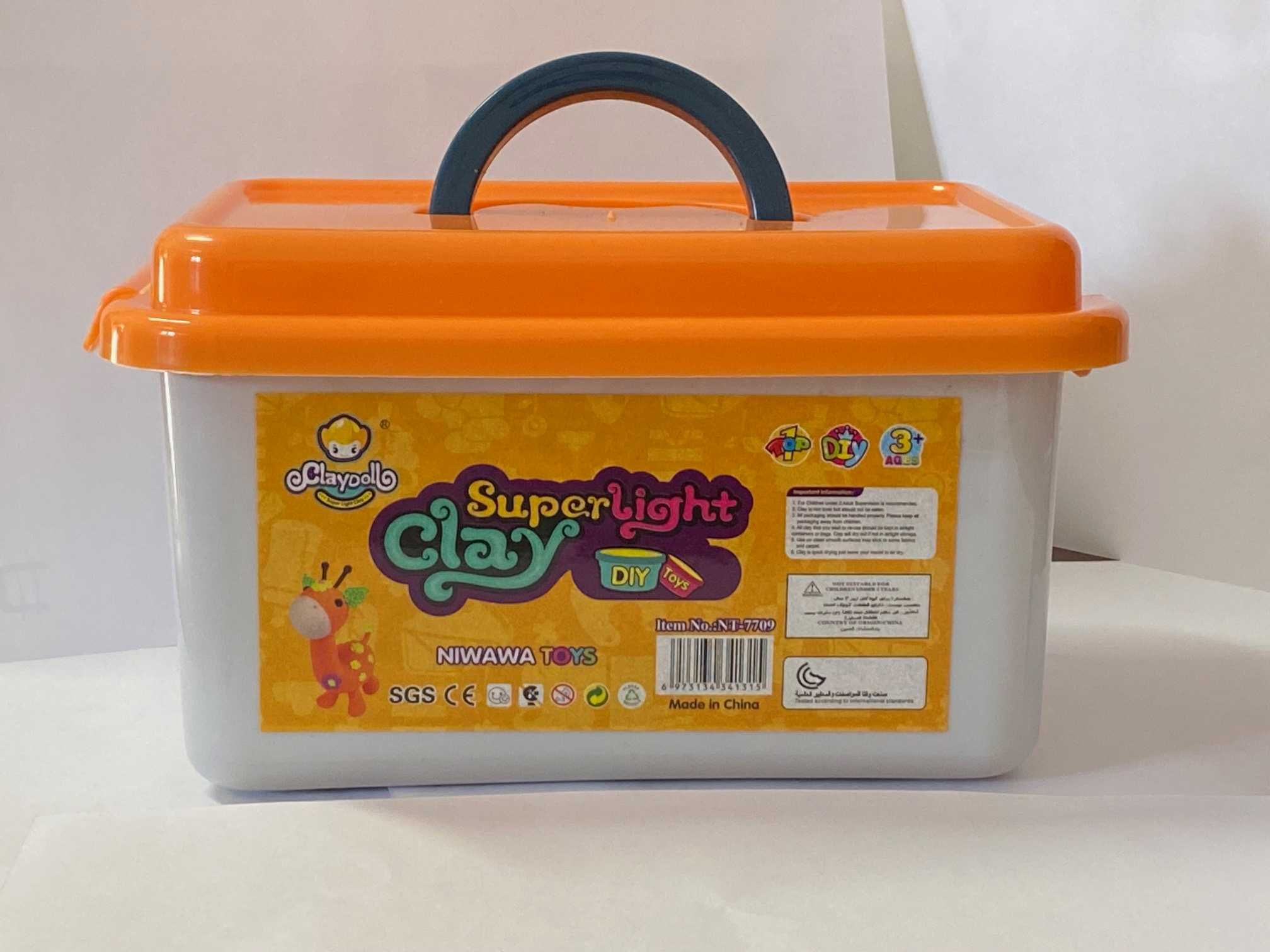 Piankolina masa plastyczna w walizce 24 szt. akcesoria CLAYDOLL