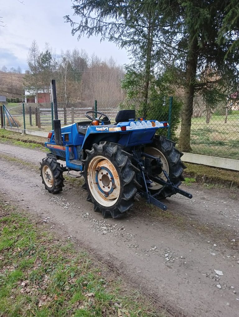 Traktor Iseki TU 180 4x4 Kubota yanmar Mitsubishi