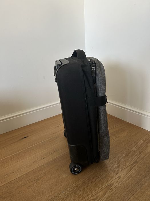 Walizka Quiksilver New Horizon 32L