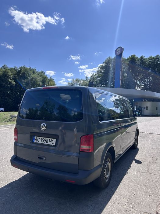Продаю авто Volkswagen Caravelle 2011 року.