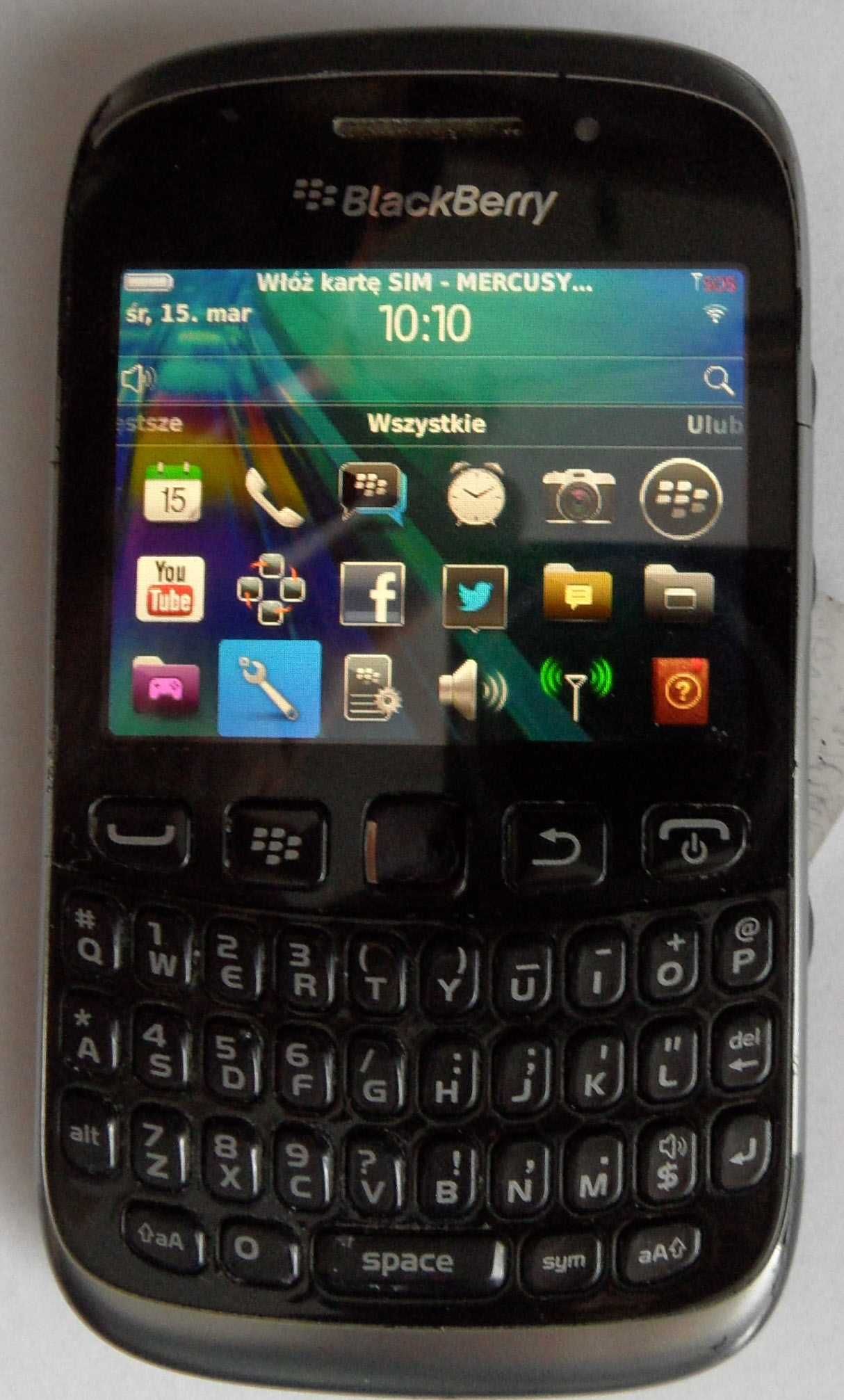 Trzy smartfony Blackberry