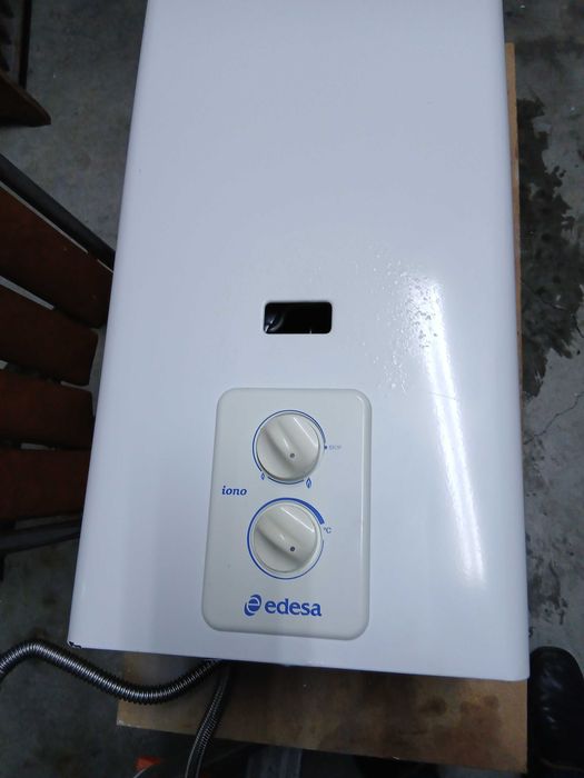 Esquentador em bom estado.