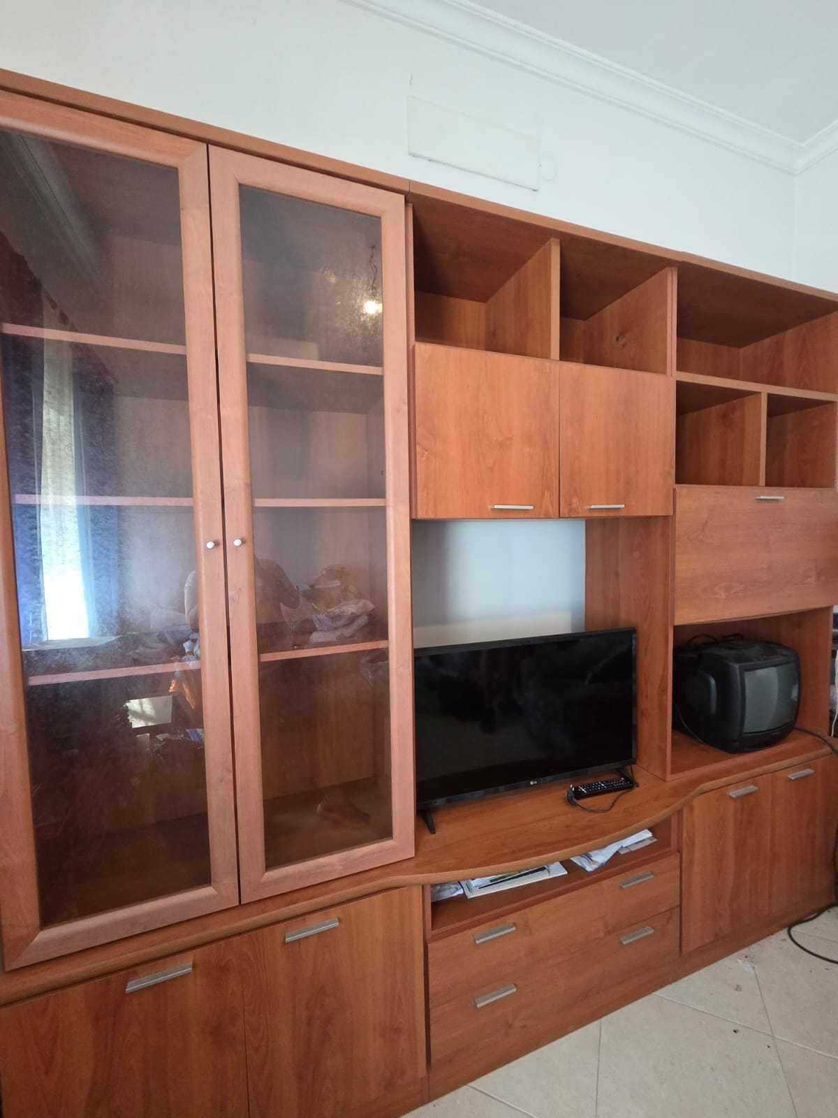 Móvel de sala semi novo
