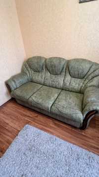 Продам диван гарний