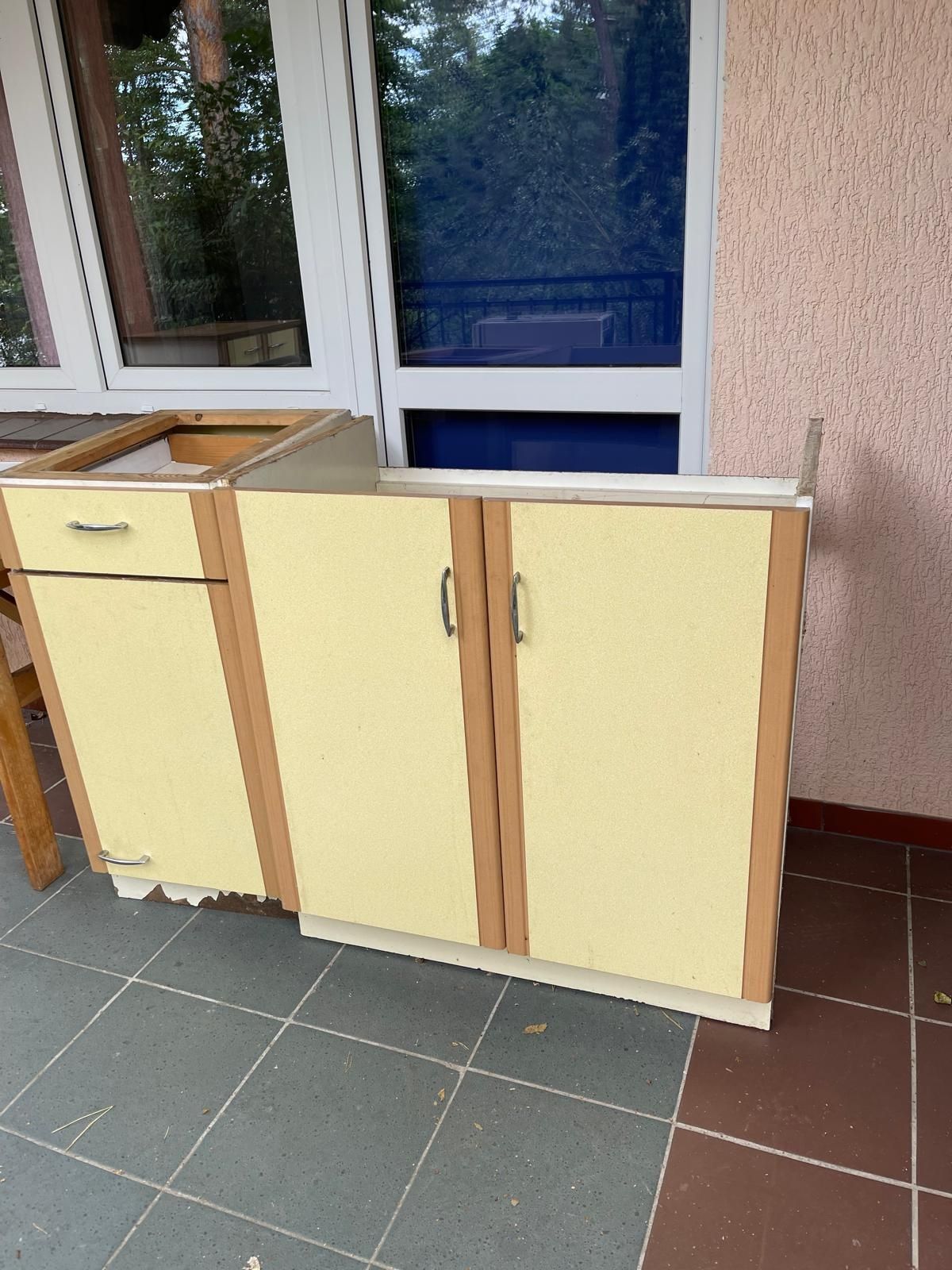 Oddam za darmo meble kuchennee