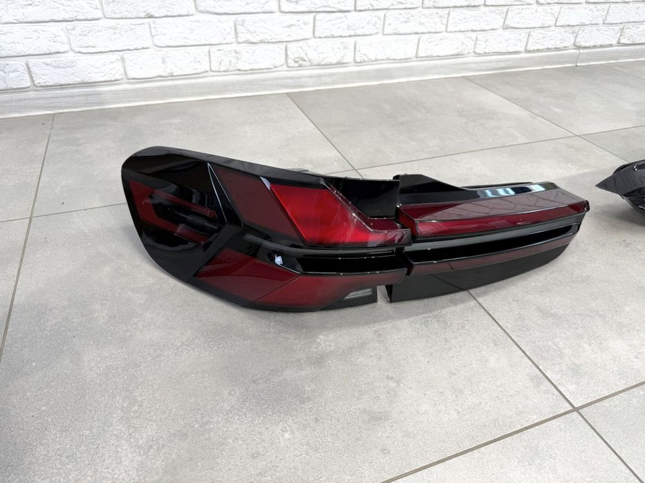 Ліхтарі стопи LCI 2023+ рестайлінг для BMW X5 G05 2018-2022 З НАДПИСОМ