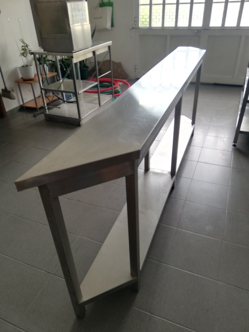 Bancadas Inox em muito bom eatado