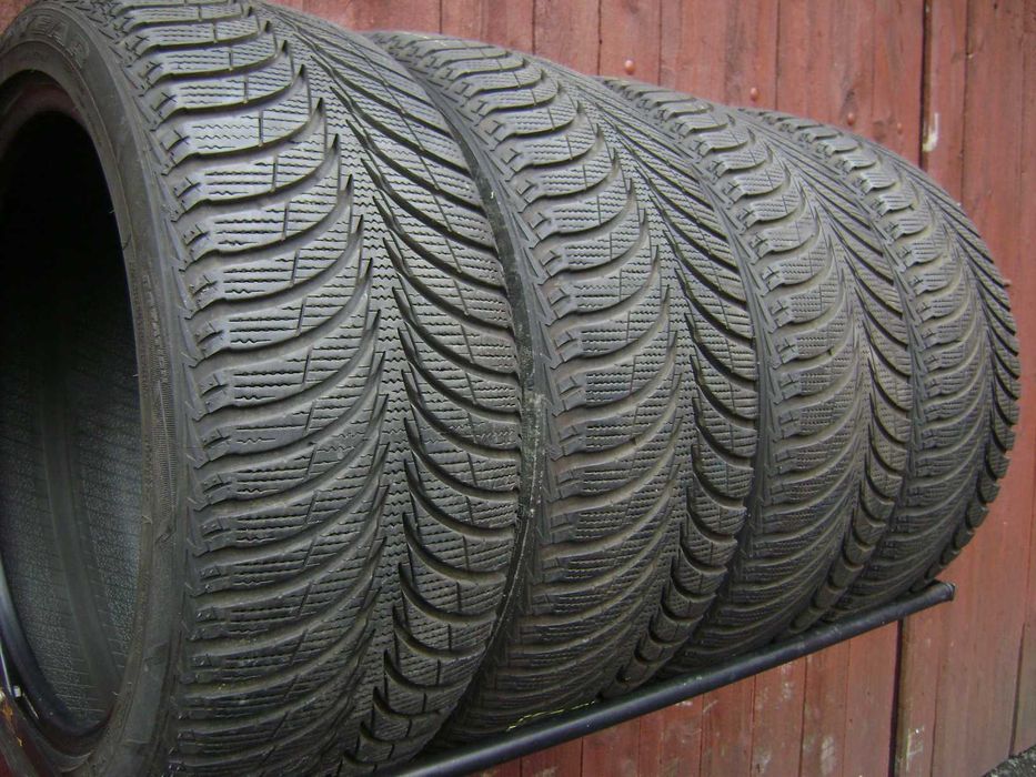 Komplet opon zima-17-super bieżnik-7,5mm-Good -Year.