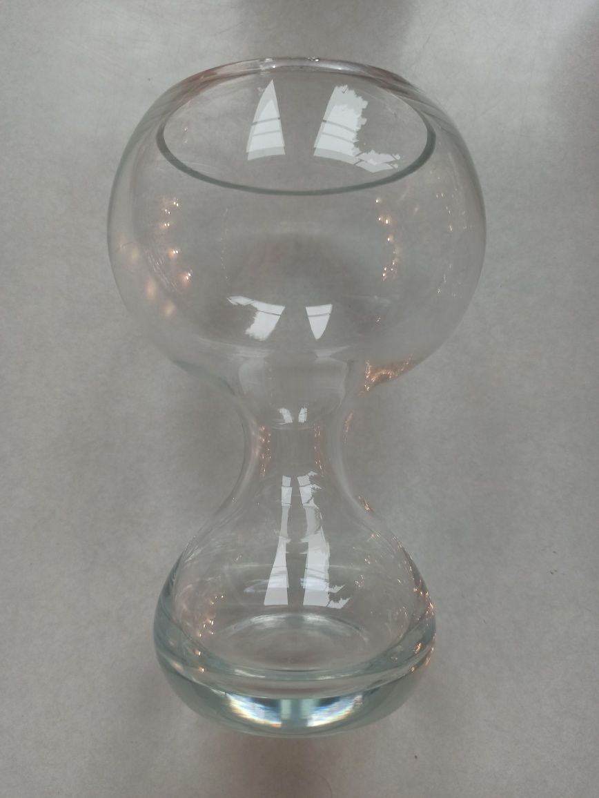 wazon szklany wysokość 19,5 cm