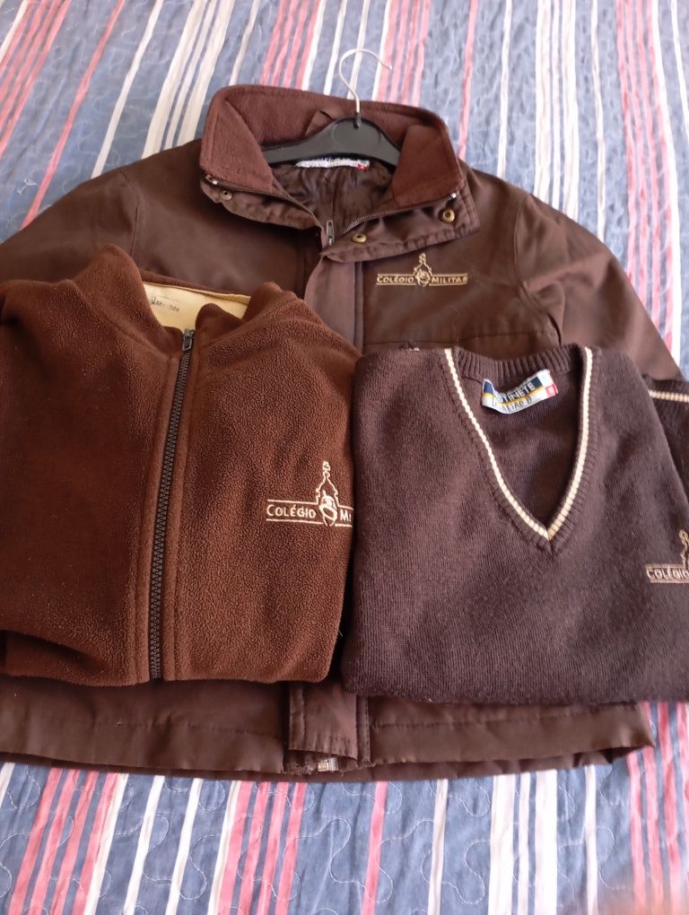 Roupa/Farda 1 Ciclo do Colégio Militar