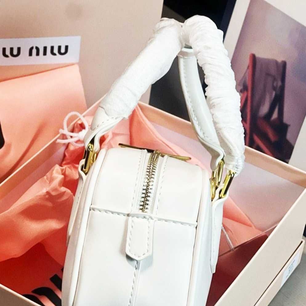 Ostatni egzemplarz! MIU MIU biała torba bowlingowa