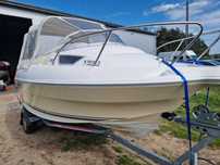 Quicksilver 470 crusier kabinowa łódź