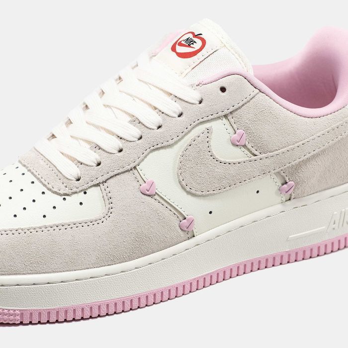 Жіночі Кросівки Nike Air Force 1 Valentines Day 37-41 (Без Предоплати)