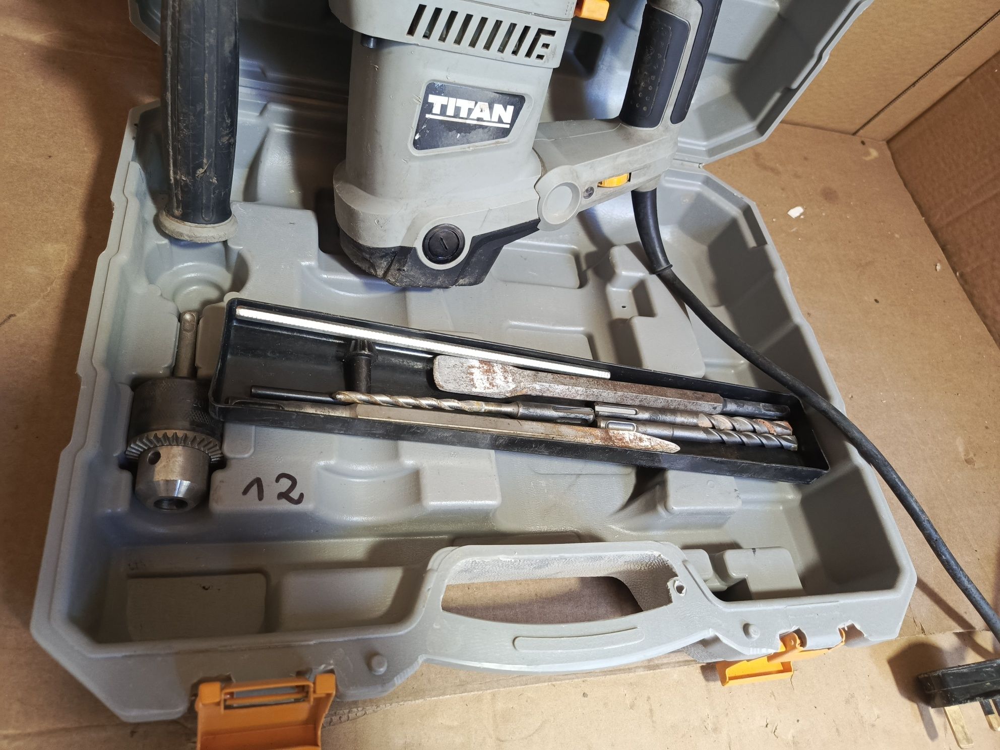 Mlotowiertarka udarowa titan SDS plus mlot udarowy TTB653sds
