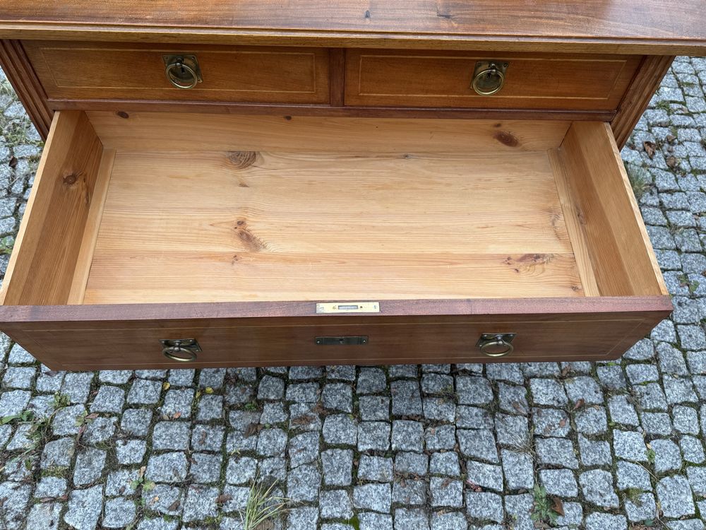 Toaletka w stylu eklektycznym komoda bieliźniarka dąb intrasjonowana