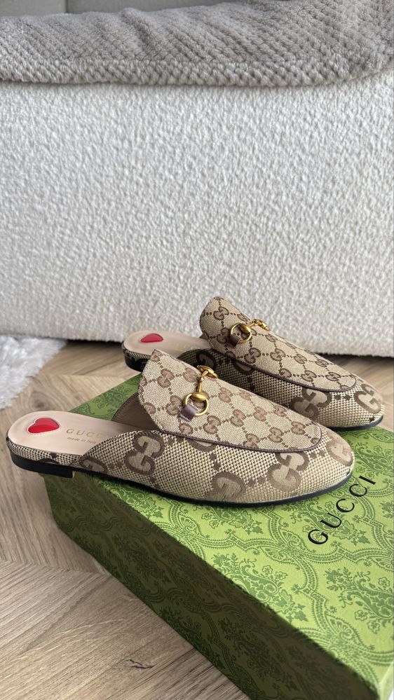 Gucci loafery od reki 42