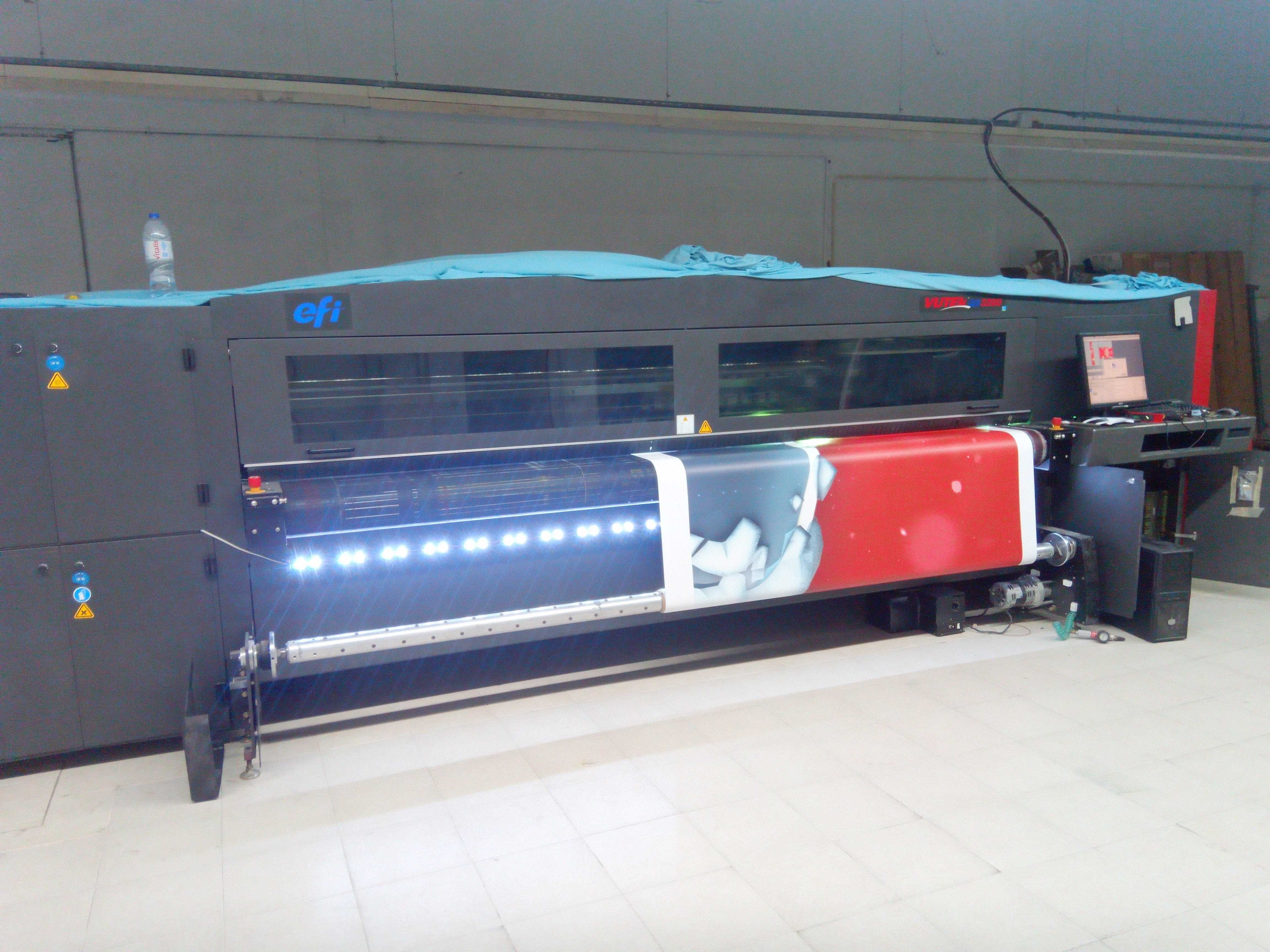 Maquina de impressão 3.2m EFI Vuteq qs3200