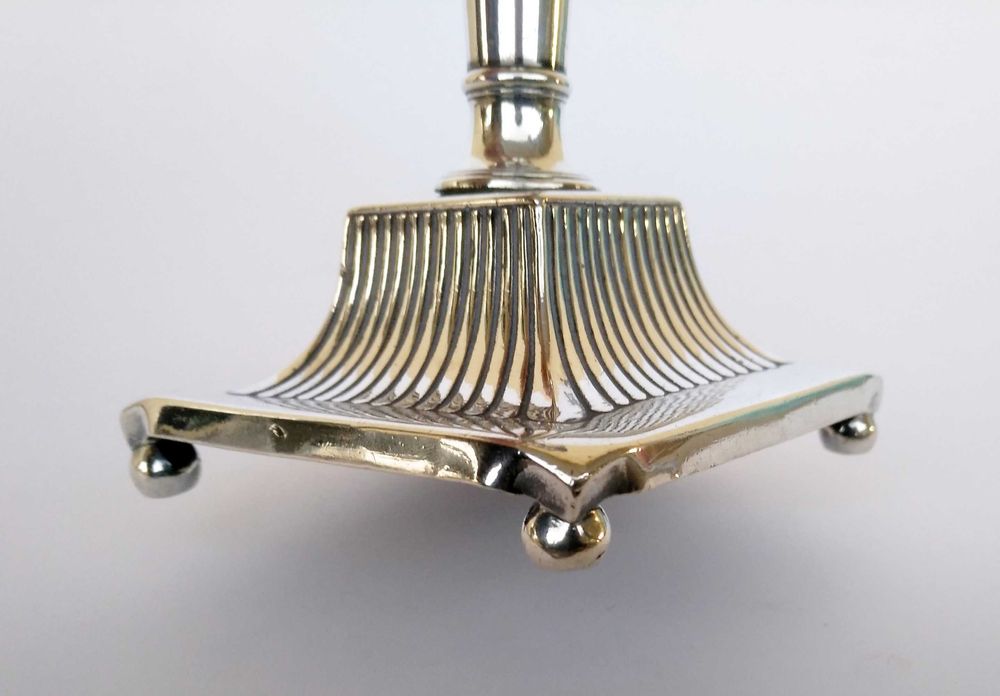 Antigo castiçal séc. XIX em prata Portuguesa