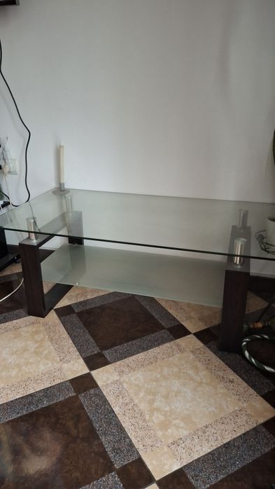 Столик стеклянный журнальный