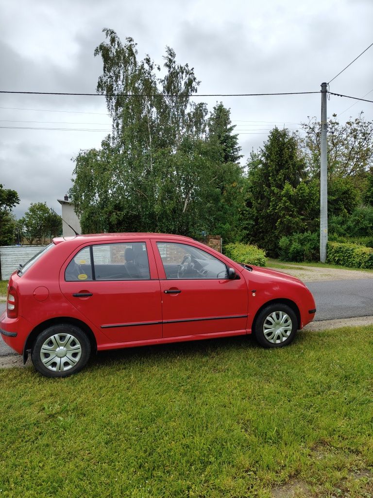 Skoda Fabia 2001 długie opłaty 1,4 mpi