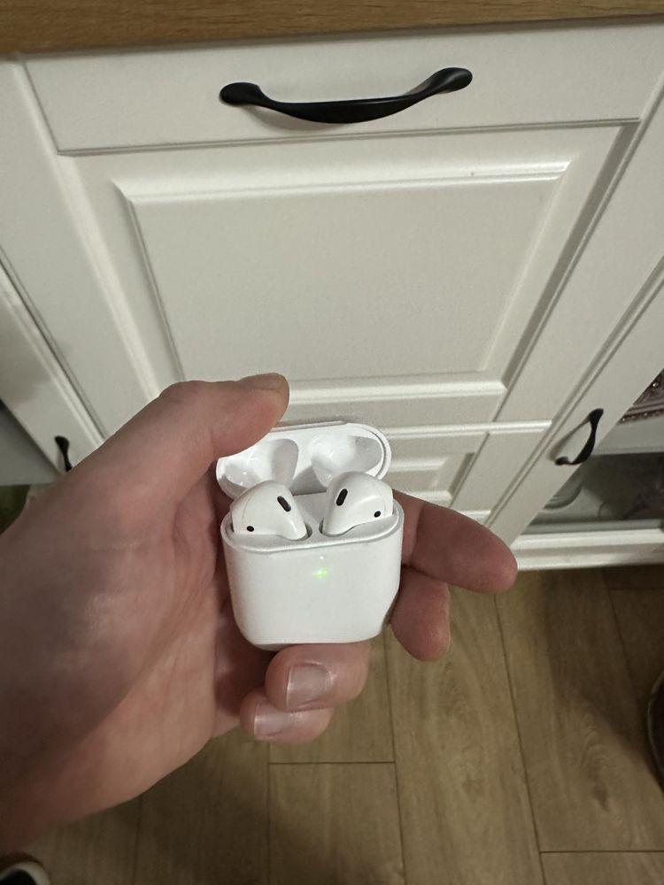 Airpods 2 box do ładowania