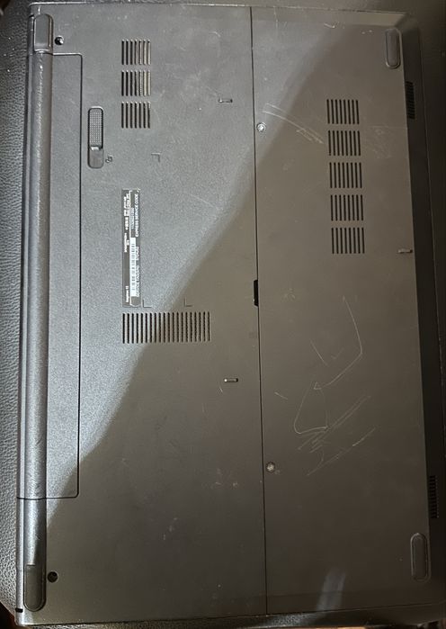 ноутбук DELL на запчастини або під ремонт