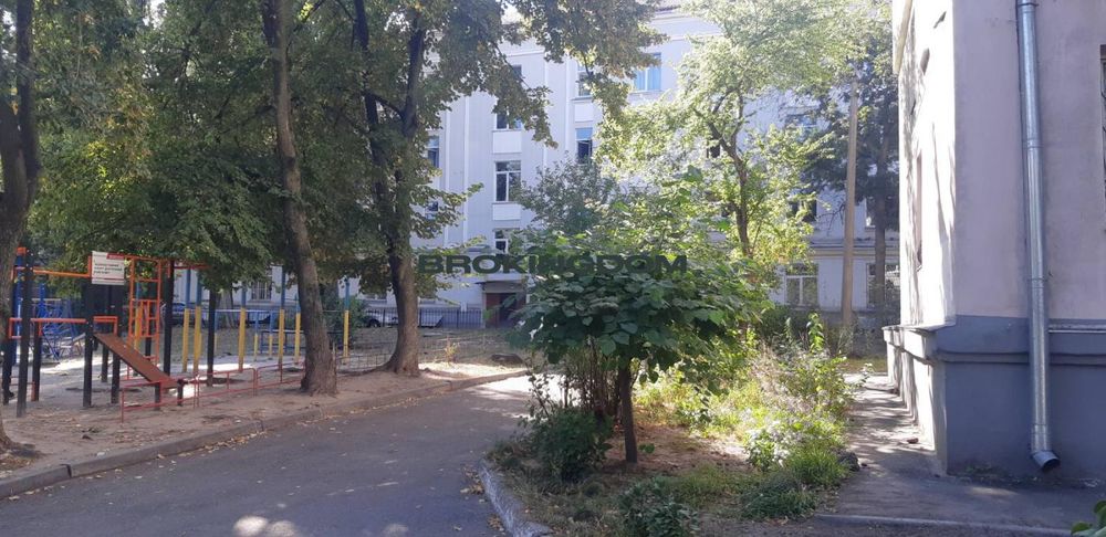 Продається Квартира біля парку