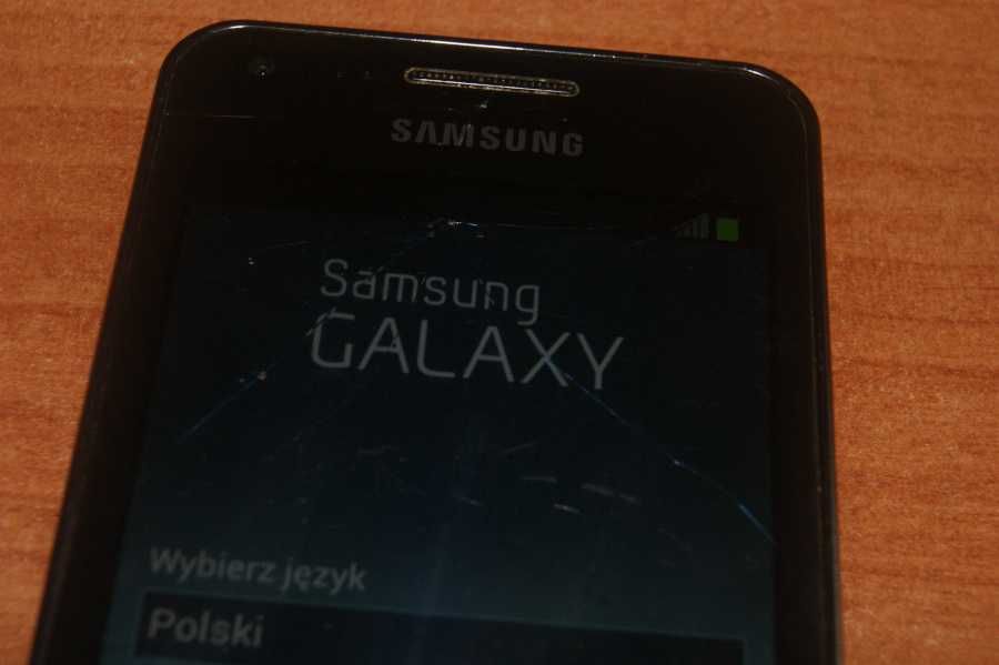 Smartfon Samsung GT-I9070 sprawny z defektem