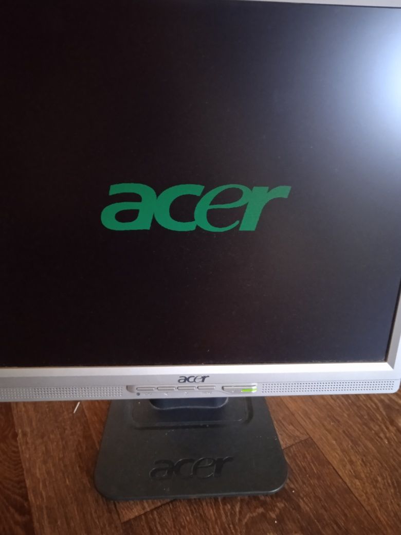 Монитор асег acer