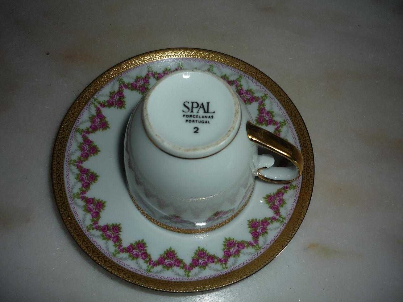 Chavena café porcelana SPAL enrequecida a ouro antiga