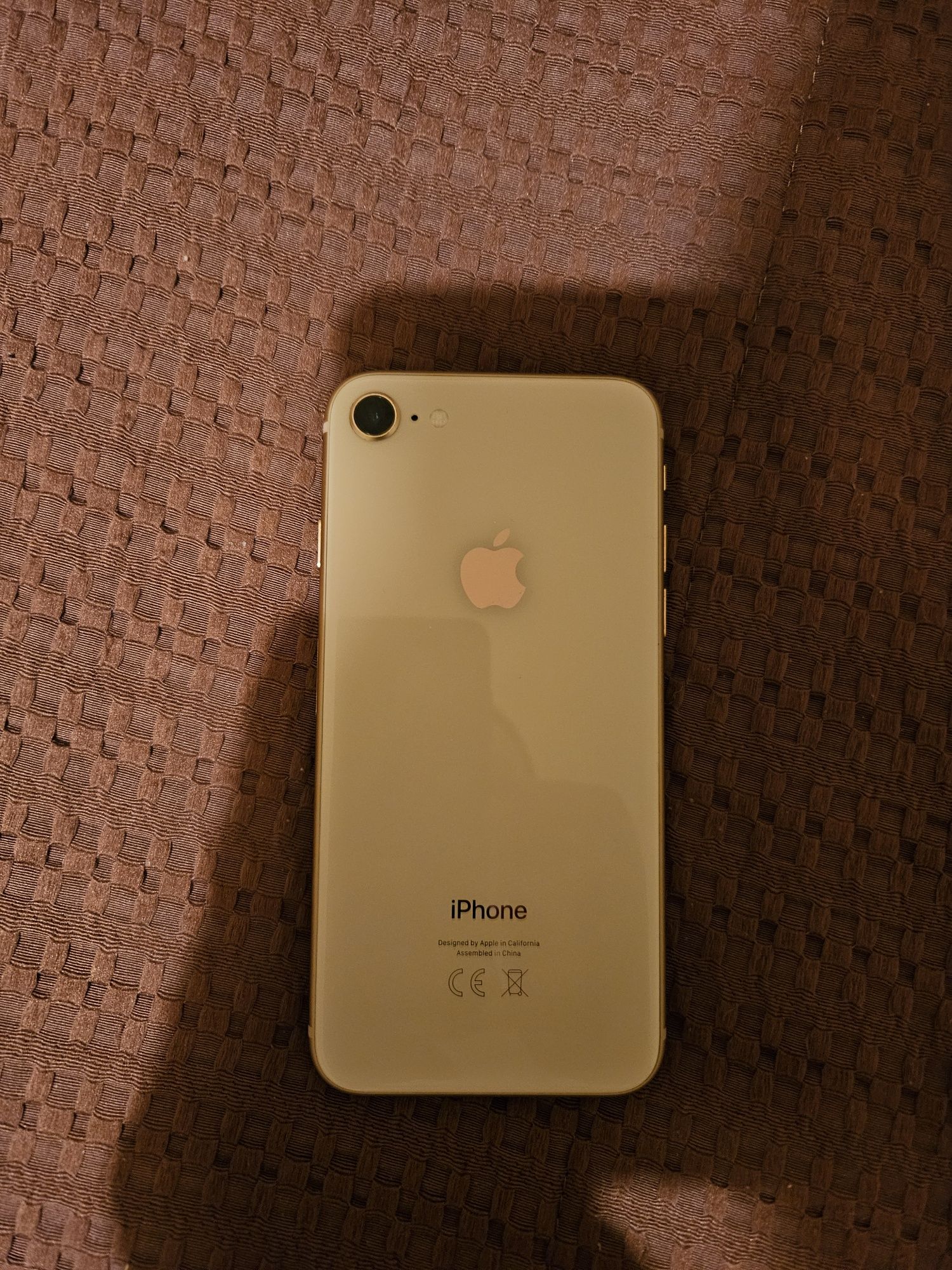 Iphone 8 Rosa Golden