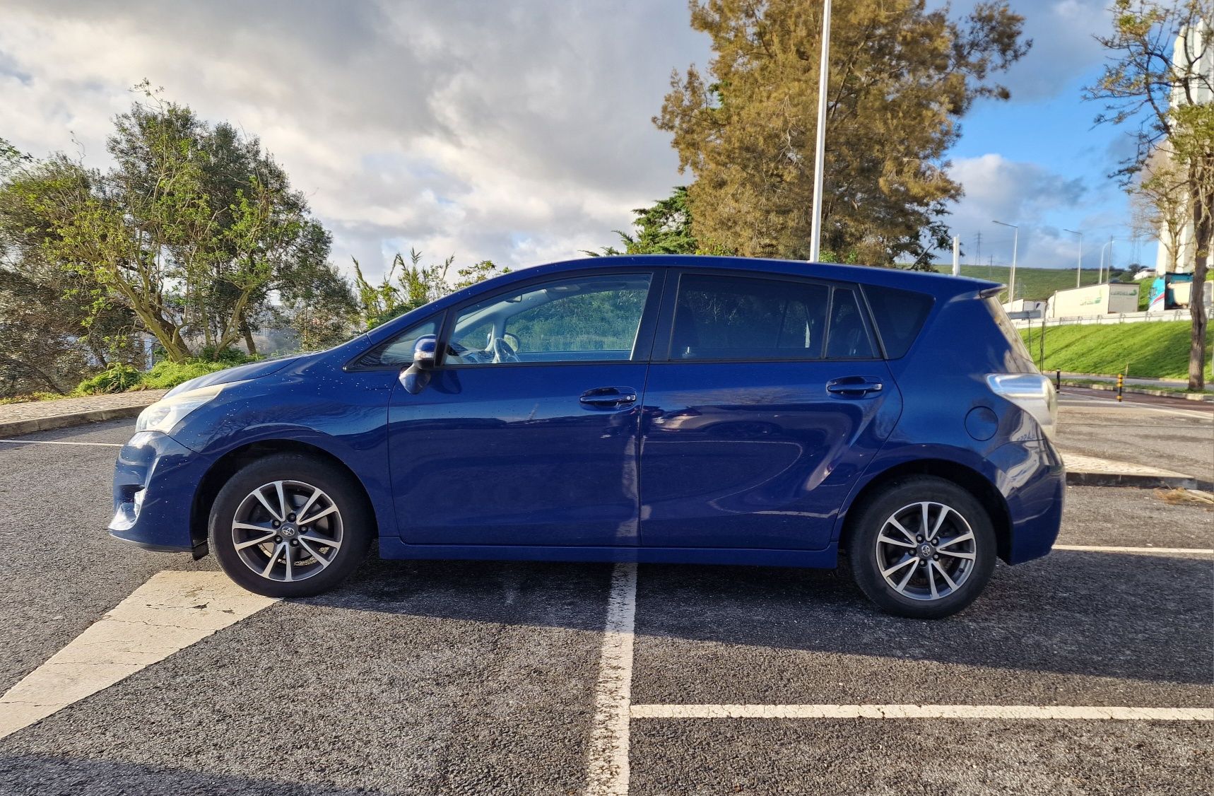 Toyota Verso 1.6 (Full Extras)