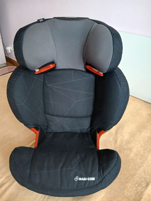 Автокрісло Maxi Cosi RodiFix, 120-150 см, 15-36 кг