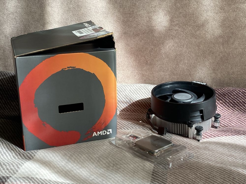 Процесор AMD Ryzen 5 1400 + Куллер