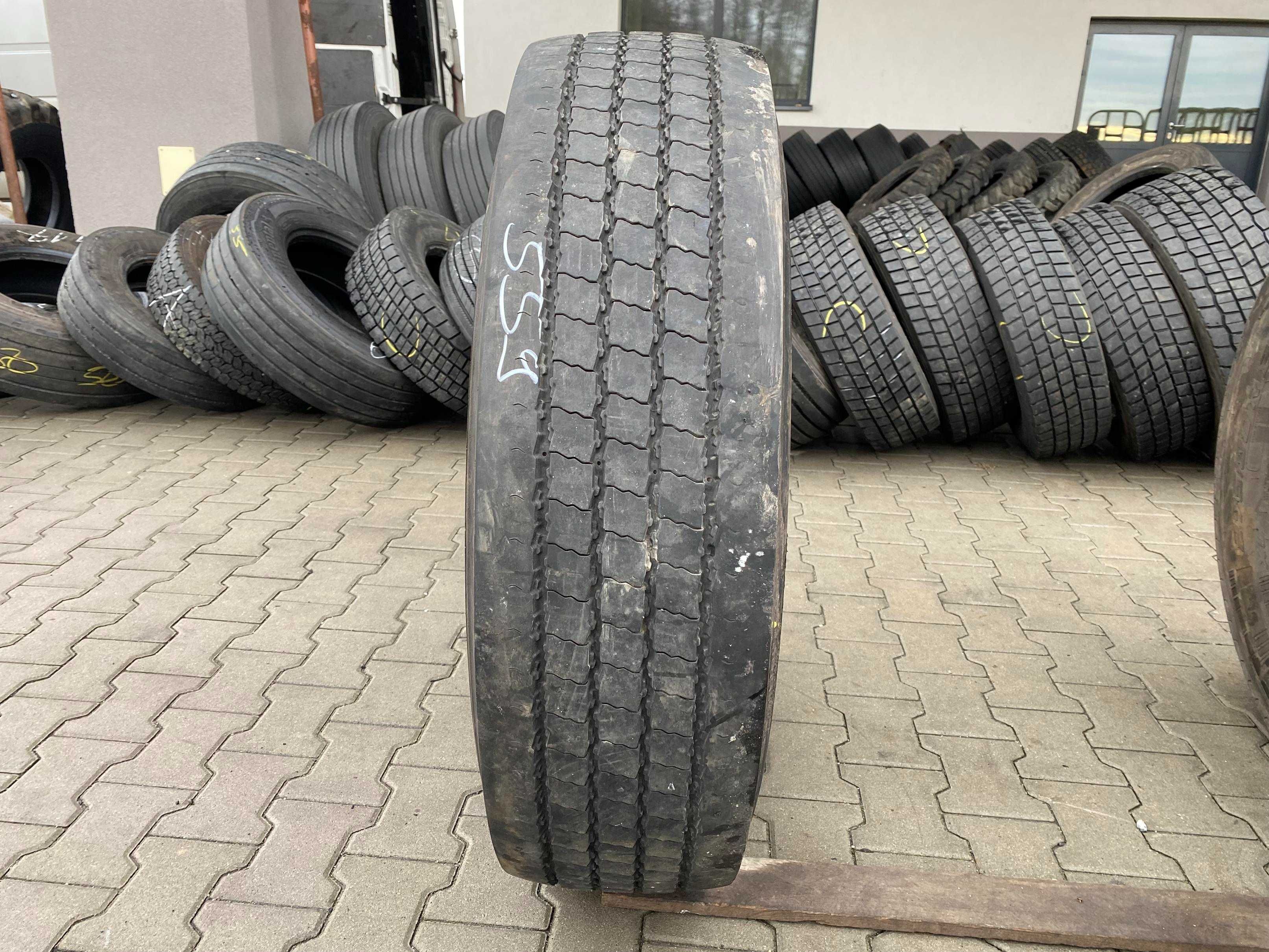 Opona 295/80R22.5 PIRELLI FR01 TRIATHLON Przód 9-10mm FR 01