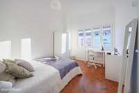 670313 - Snug double bedroom in Alameda