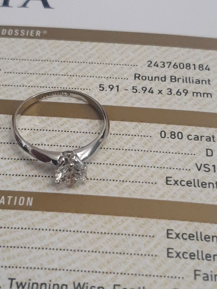 Золотое кольцо GIA бриллиант.