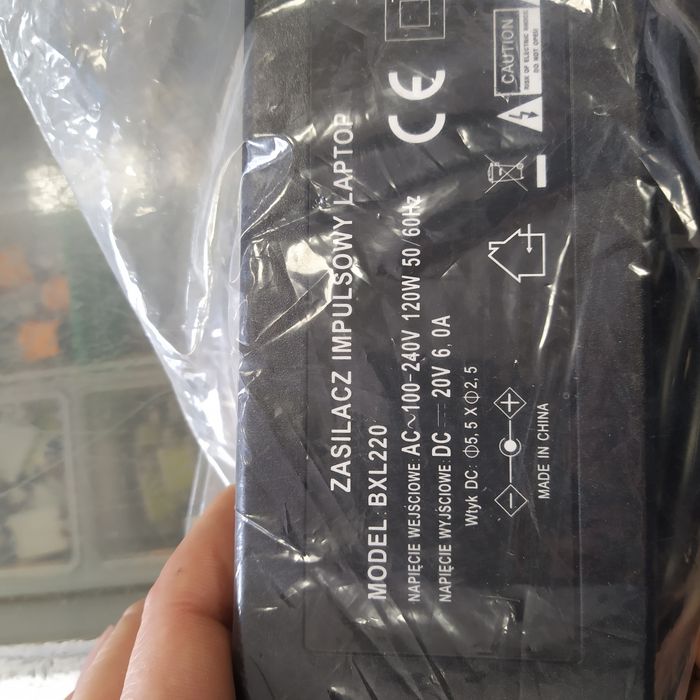 Zasilacz ładowarka do laptopa NOWE Asus Sony msi  HP Lenovo Acer Fujit