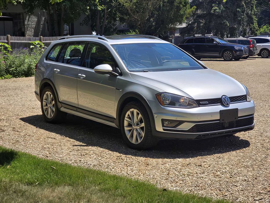 Volkswagen Golf Alltrack      2017