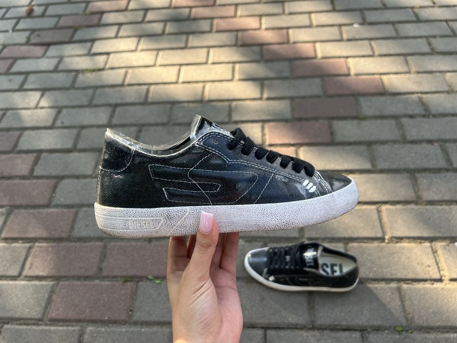 Жіночі кеди Diesel