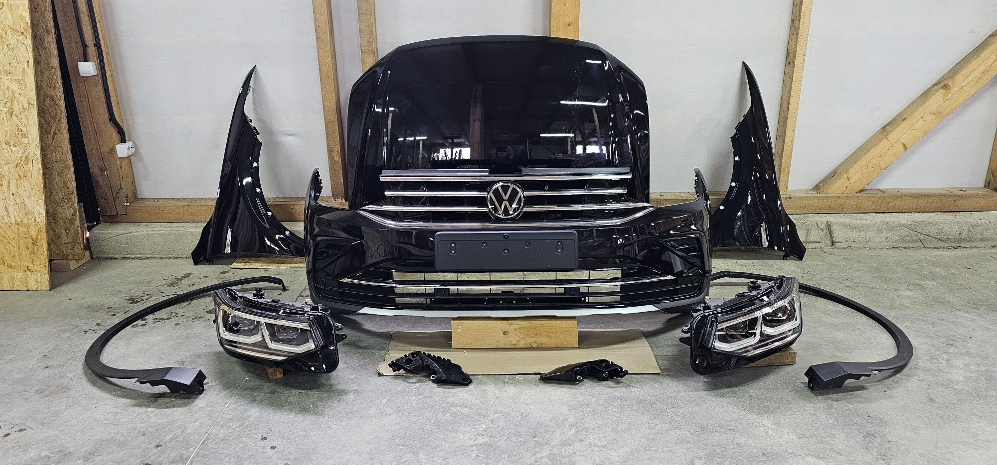 Запчастини Розбірка Запчасти Фара Капот VW Tiguan New 2023 Тигуан LC9X