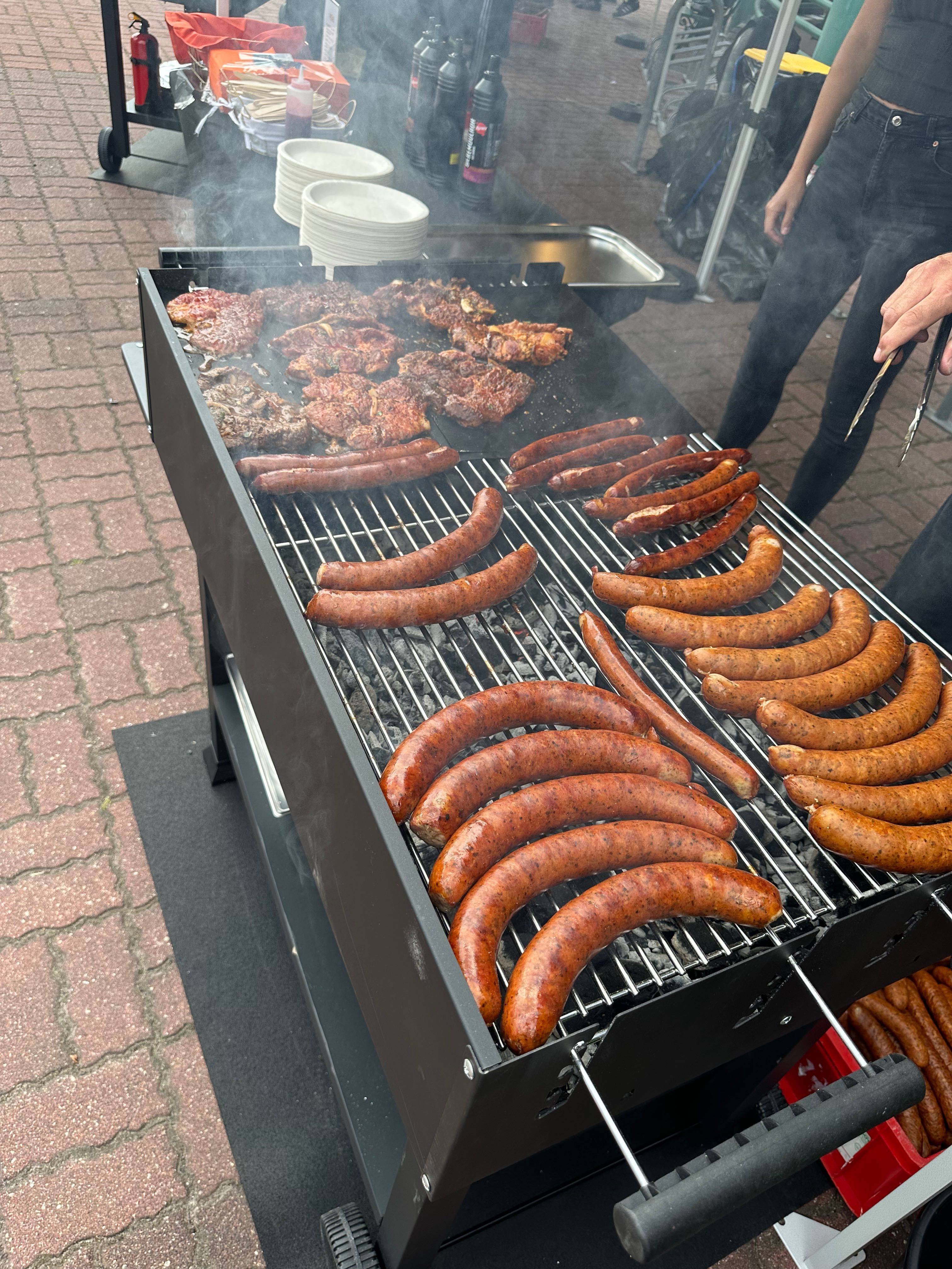 Pikniki Gill Impreza firmowa Event Osiemnastka Catering Piwo Foodtruck
