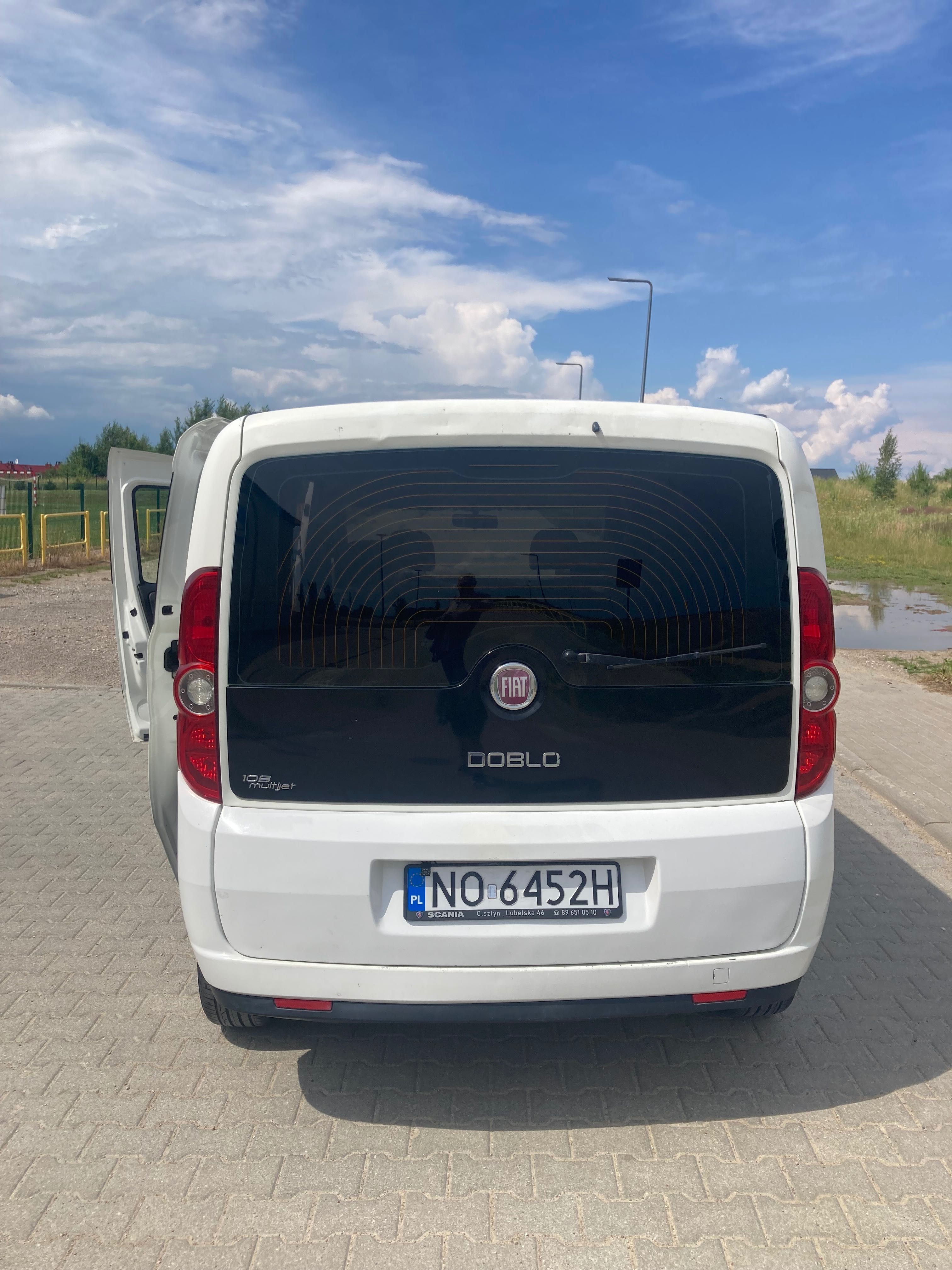 Samochód Fiat doblo