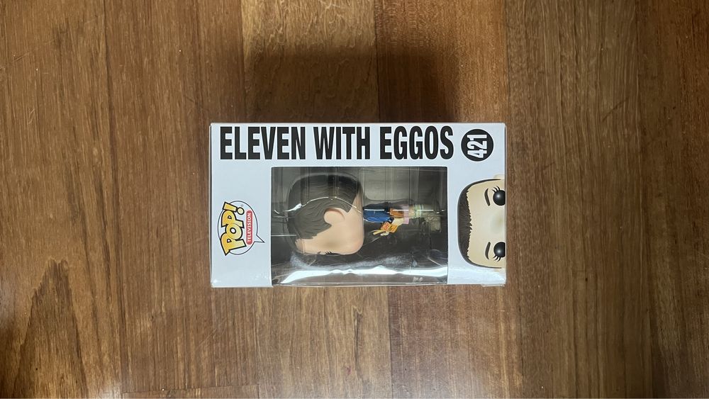 Pop figure stranger things  eleven with eggos