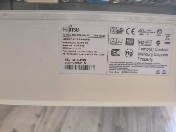 Monitor 24 cali Fujitsu IPS VGA DVI