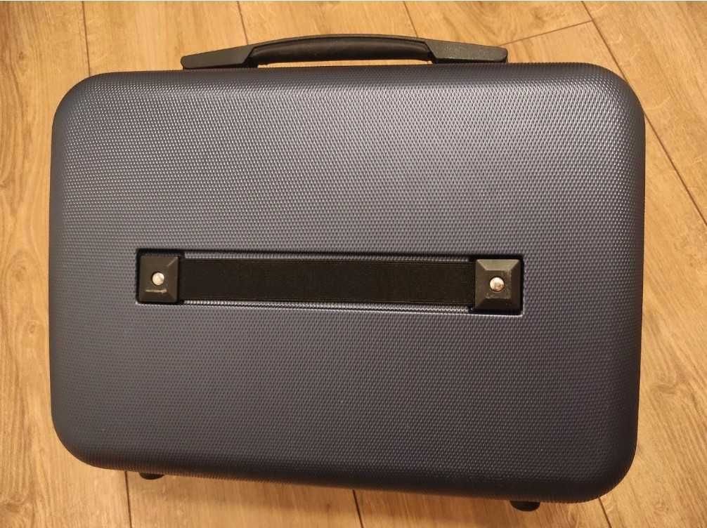 Kufer Podróżny Walizka Torba Kosmetyczka Duży XXL