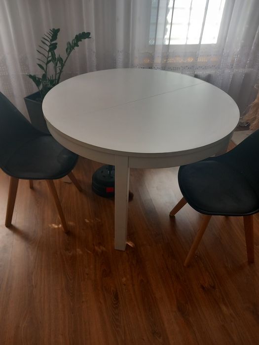 Stół  kuchenny  rozkładany