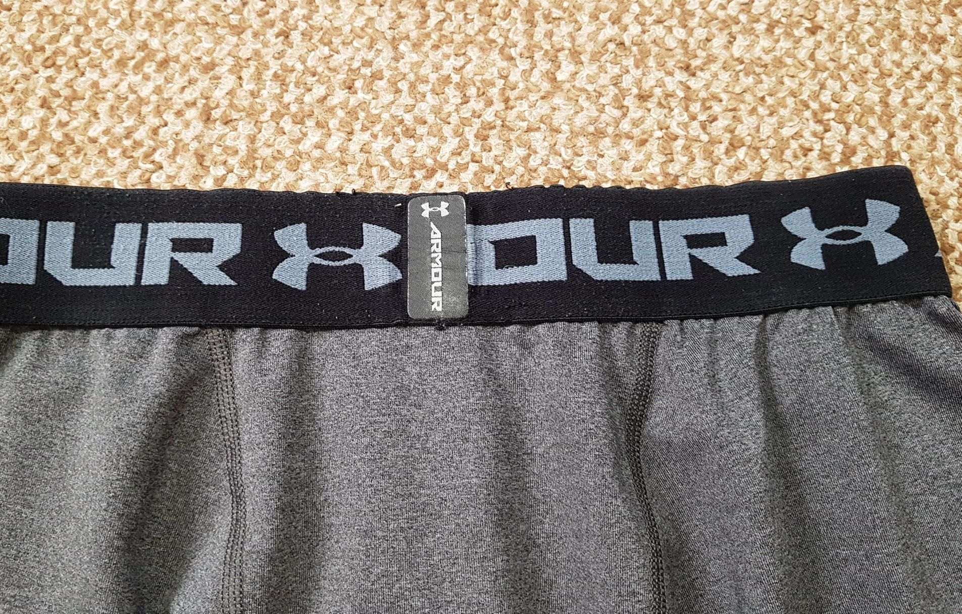 Under Armour компресійні шорти білизна труси оригінал M-L